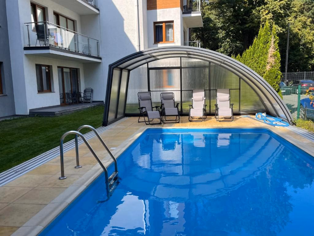 Czy Jastrzębia Góra jest nad morzem?