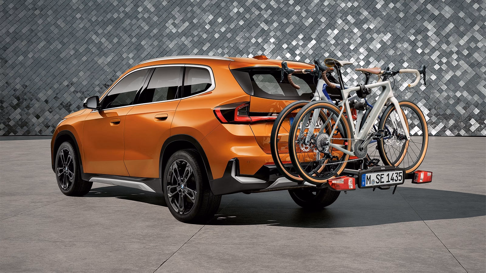 Jaki bagażnik ma BMW X1?