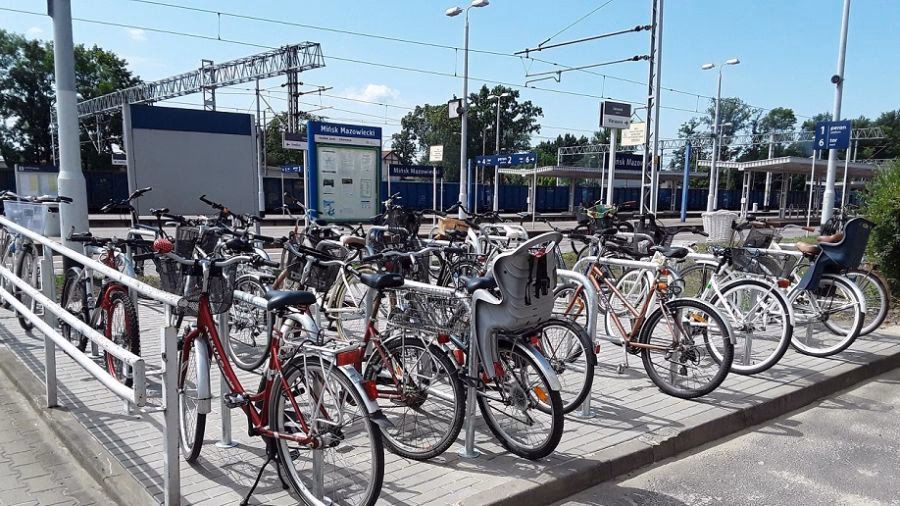 Ile kosztuje parking na dworcu PKP w Poznaniu?