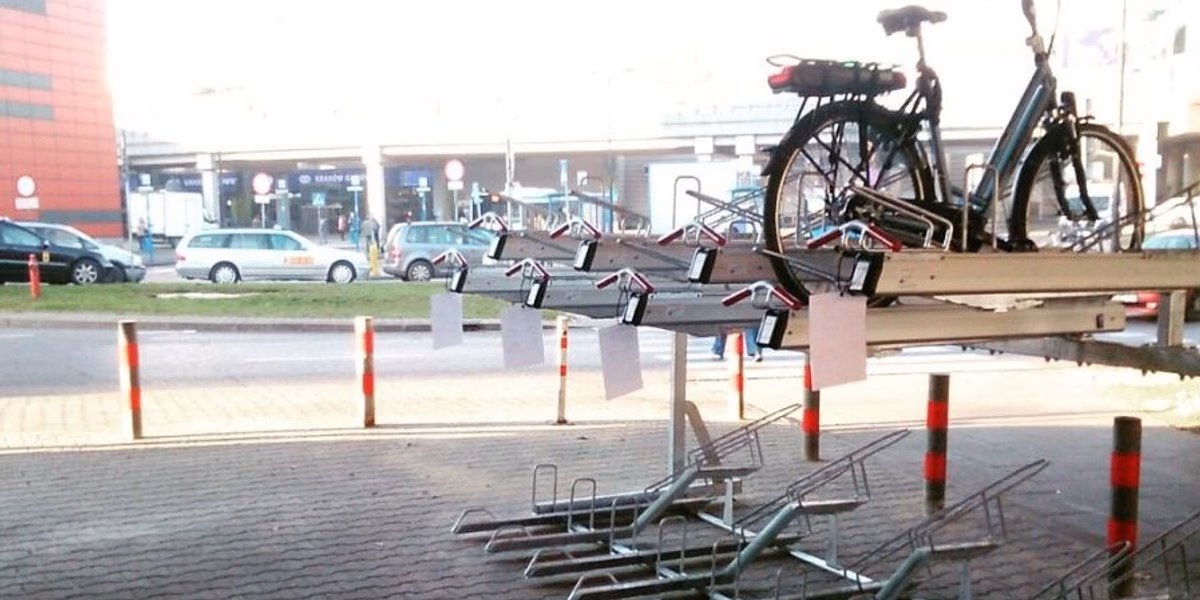 Czy parking M1 jest darmowy?