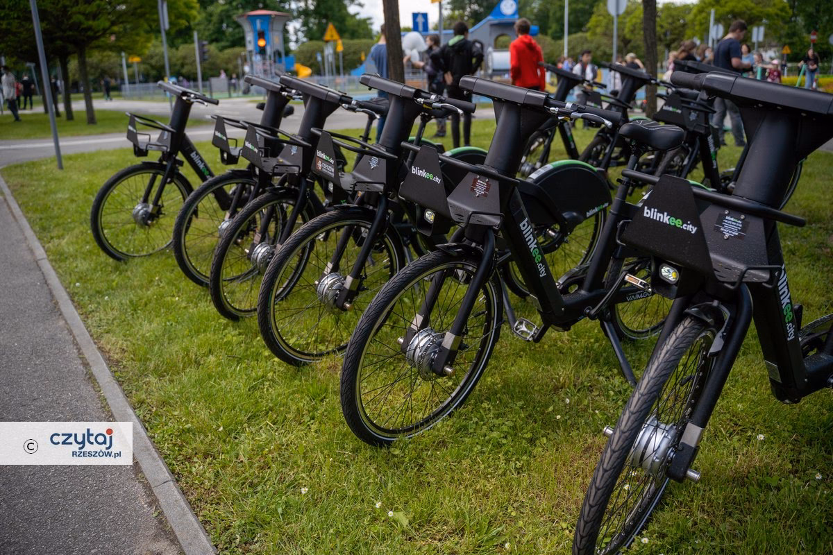 Czy rowery miejskie mają GPS?