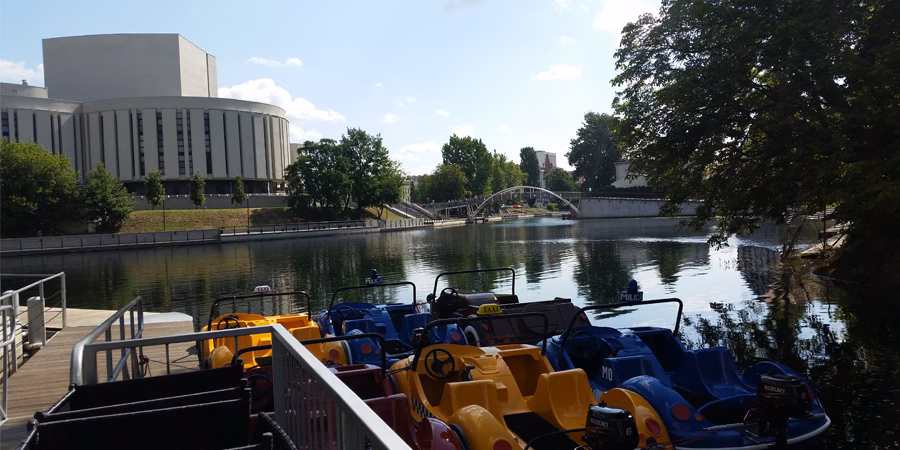 Ile kosztuje wypożyczenie roweru wodnego w Bydgoszczy?